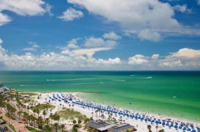Stay Beachside I Stunning Views Walk Everywhere